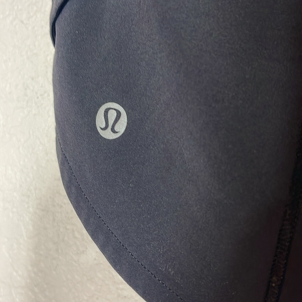 Lululemon Speed Up Mid-Rise Short 4" Inseam Black Size 4 Lined - Picture 9 of 12